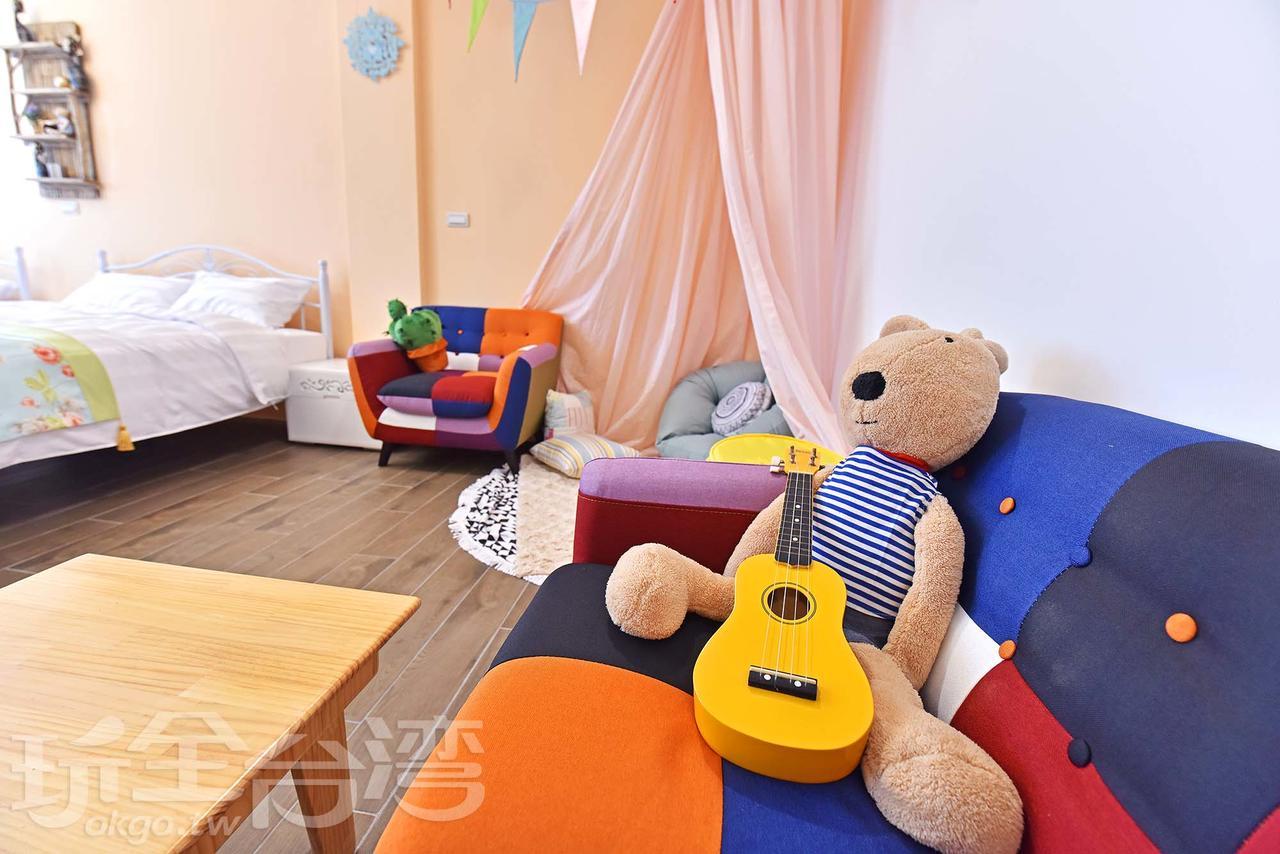 Апартаменти 夏日澄藍the Charming Land Baisha Екстер'єр фото